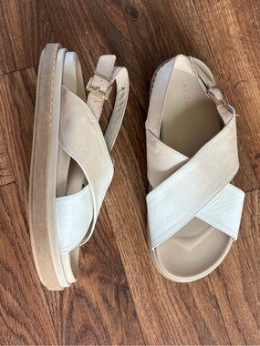 ALOHAS Marshmallow Leather Criss Cross Platform Slingback Sandals
Size 40